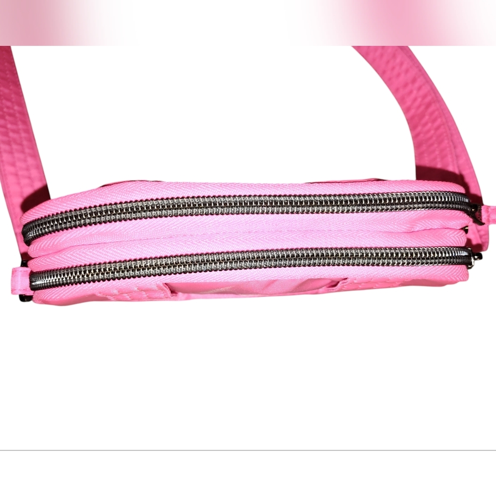 Lug Coupe SE Convertible Crossbody Bag β Magenta - Picture 7 of 11